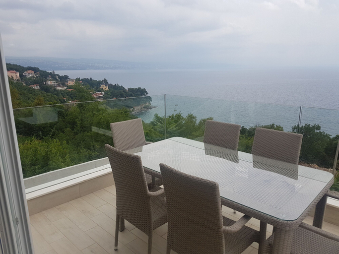Others 5, Villa Isabela, Opatija/Veprinac