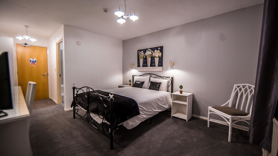 Bedroom 3, Gray Manor Hotel, Hampshire