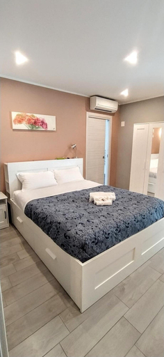 Bedroom 4, Pretty Tiburtina Room, Rome