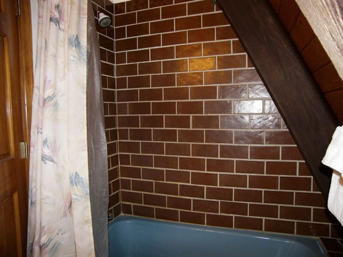 Bathroom 3, The Rendezvous 3 Bed 2 Bath, Summit