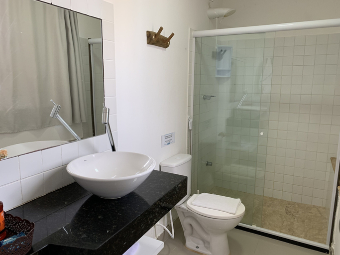 Bathroom 5, Villaggio Orizzonte, Salvador