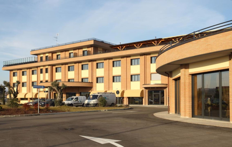 Exterior & Views 2, Grand Hotel Forlì, Forli' - Cesena