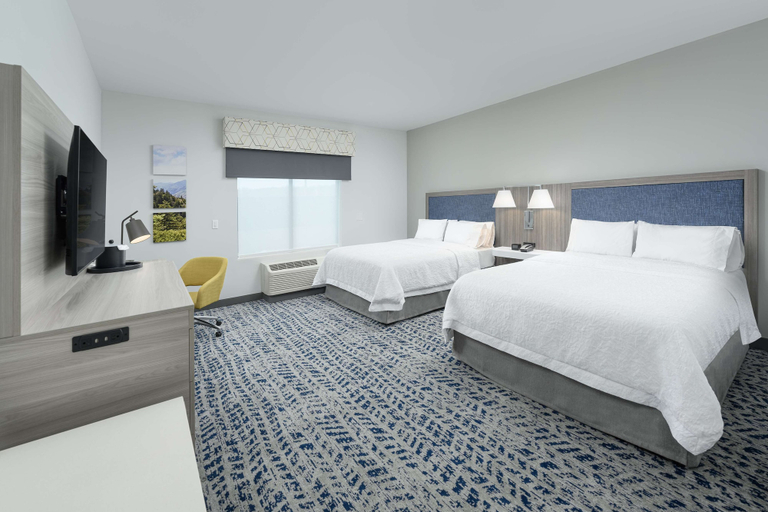 Bedroom 3, Hampton Inn Ashland City, TN, Cheatham