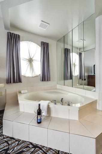 Bathroom 5, Monte Carlo Inn Oakville Suites, Halton