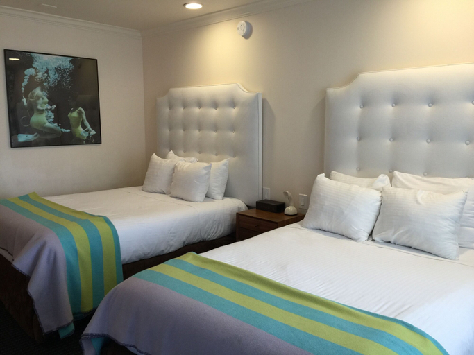Bedroom 3, Beverly Laurel Hotel at West Hollywood, Los Angeles