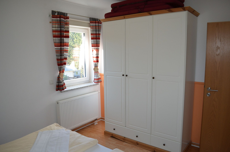 Bedroom 2, Apartment Ohragrund Oberhof, Schmalkalden-Meiningen