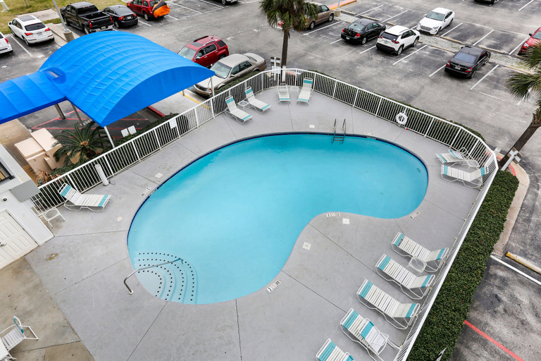 Sport & Beauty 4, Island Sunrise Condos by Hosteeva, Baldwin