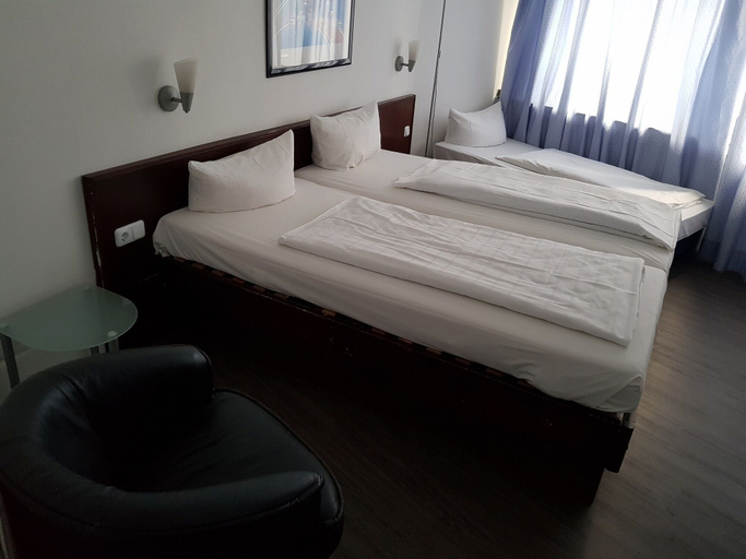Bedroom 4, Hotel Berliner Hof, Düsseldorf