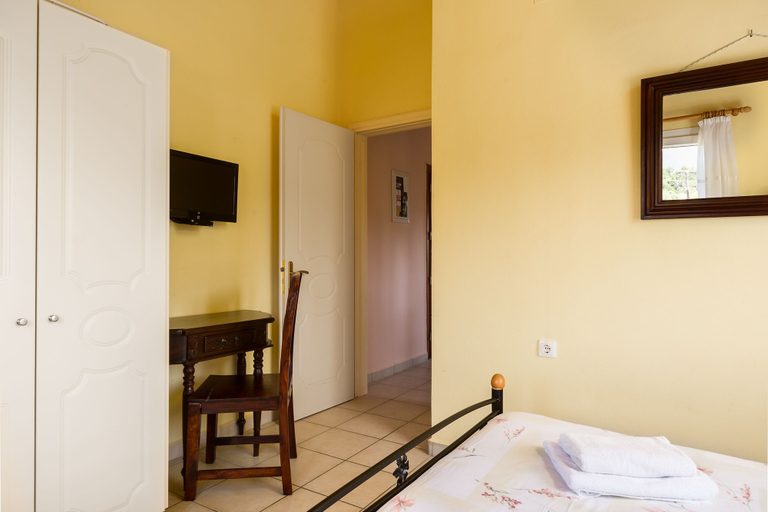 Bedroom 5, Aloe Apartments with private Spa Tub by Konnect, Ionian Islands