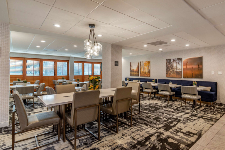 Food & Drinks 5, Best Western Plus Dalton Inn, Whitfield