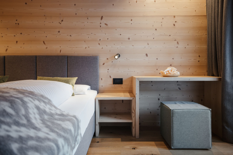 Bedroom 4, Berghotel Sanvi, Bolzano