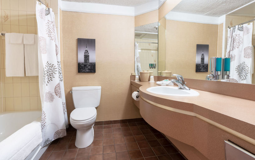 Bathroom 4, Hôtel Québec Inn par JARO, Communauté-Urbaine-de-Québec