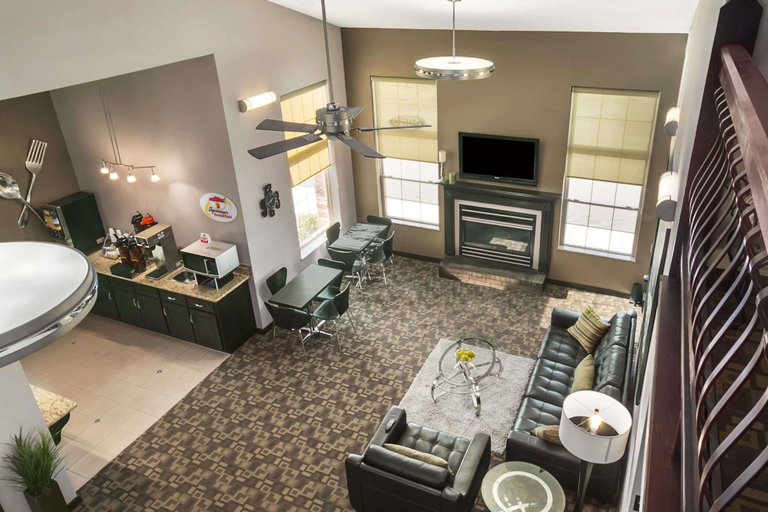 Others 5, Super 8 by Wyndham Strafford/Springfield Area, Greene