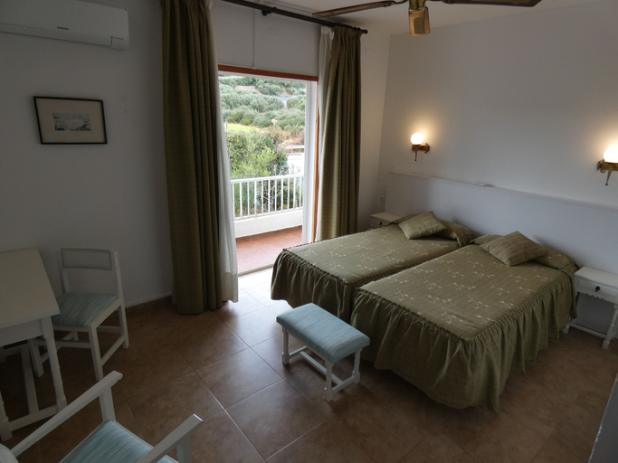 Bedroom 3, Hostal Port Fornells - Adults Only, Baleares