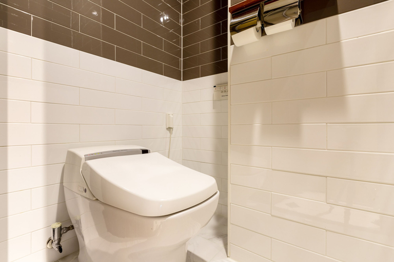Bathroom 5, Sorgente Business Hotel, Sasang