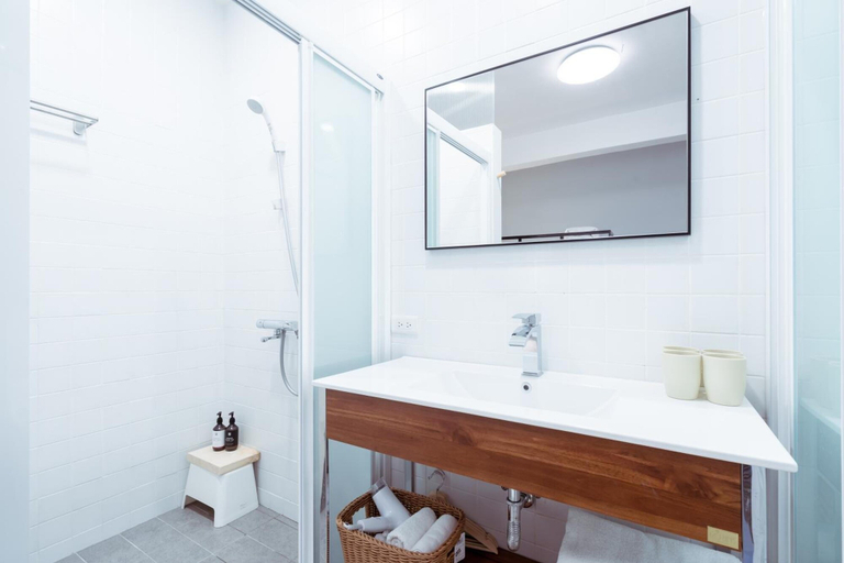 Bathroom 4, Uns B&B, Kaohsiung
