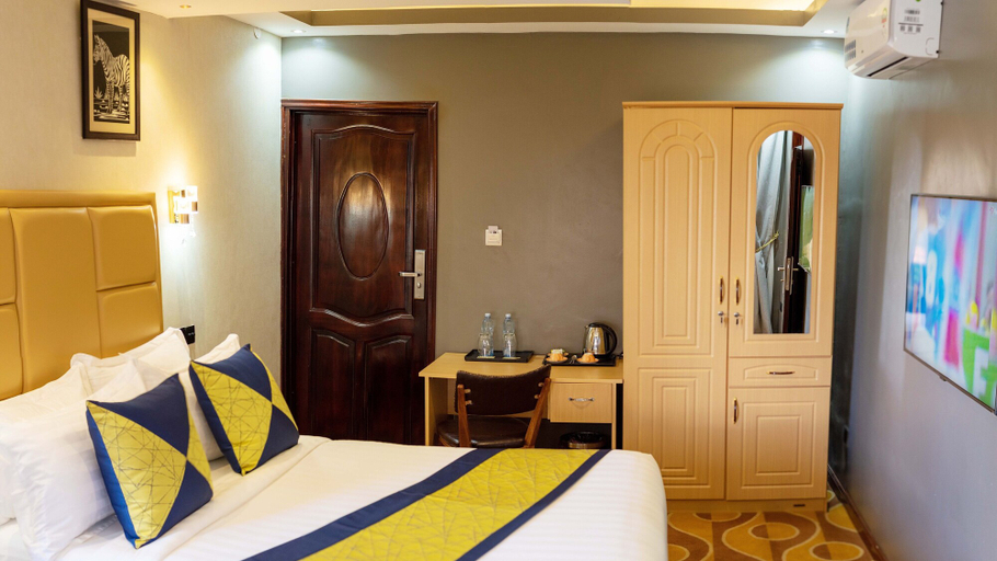Bedroom 1, Afro Park Hotel, Kampala