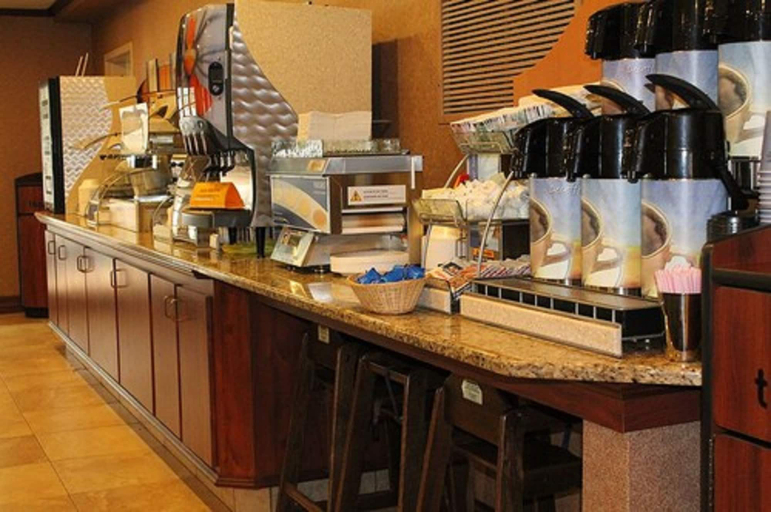 Food & Drinks 5, Spark by Hilton Paducah, McCracken