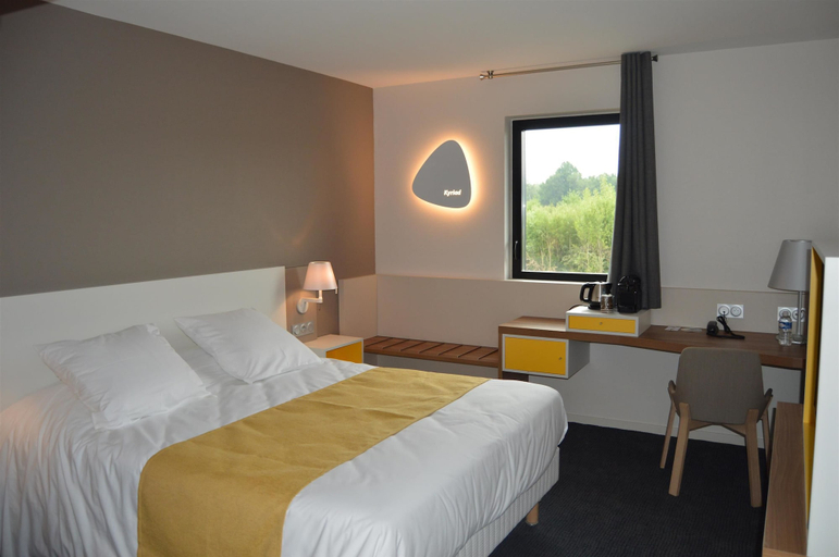 Bedroom 3, Kyriad Prestige Pau - Zenith - Palais Des Sports, Pyrénées-Atlantiques