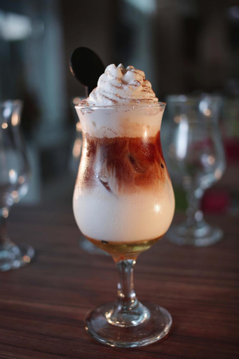 Food & Drinks 20