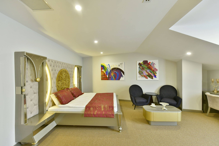 Others 3, G-Han Hotel, Kadıköy