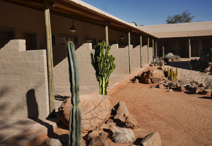 Exterior & Views 2, Solitaire Lodge, Windhoek Rural