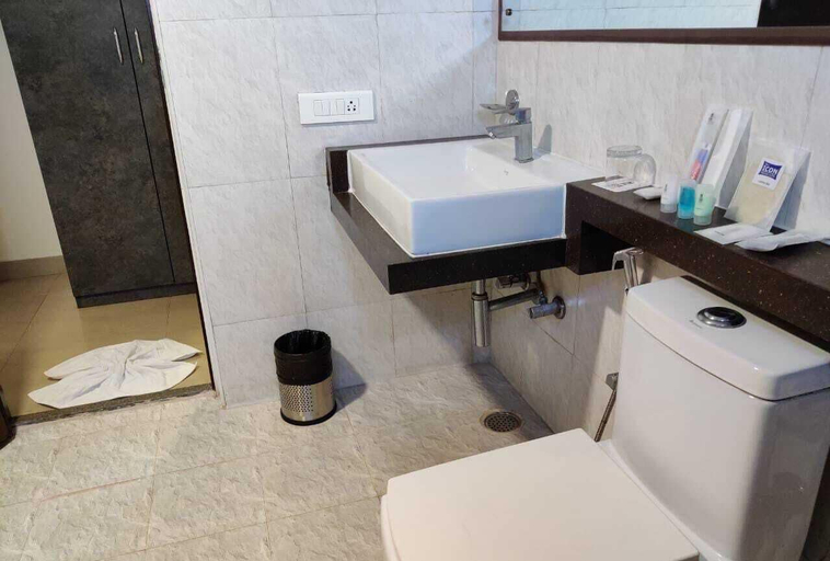 Bathroom 4, ICON REGENCY BY BHAGINI, Bangalore