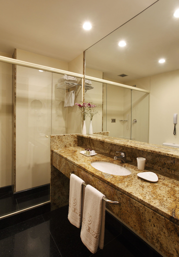 Bathroom 4, Windsor Copa Hotel, Rio de Janeiro