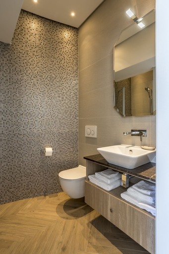 Bathroom 4, Seaview Luxury Retreat, Split