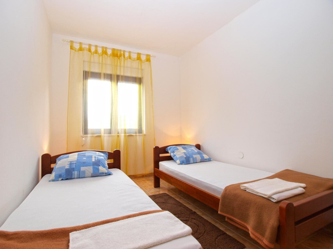 Bedroom 2, Apartment 1408, Medulin