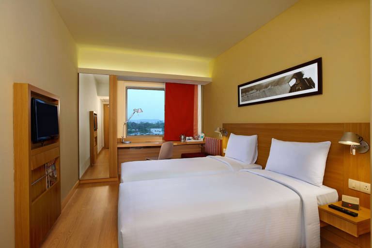 Bedroom 3, ibis Bengaluru Outer Ring Road, Bangalore