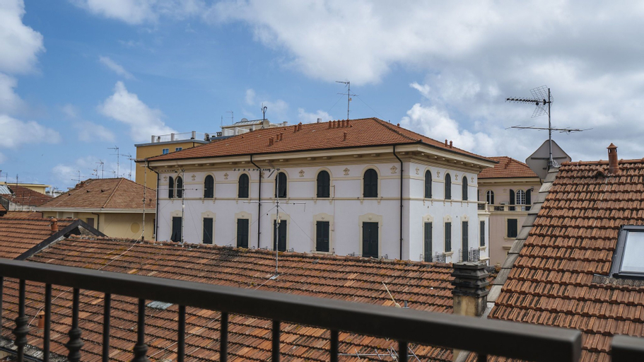 Exterior & Views 2, Italianway - Dei Mille, Savona