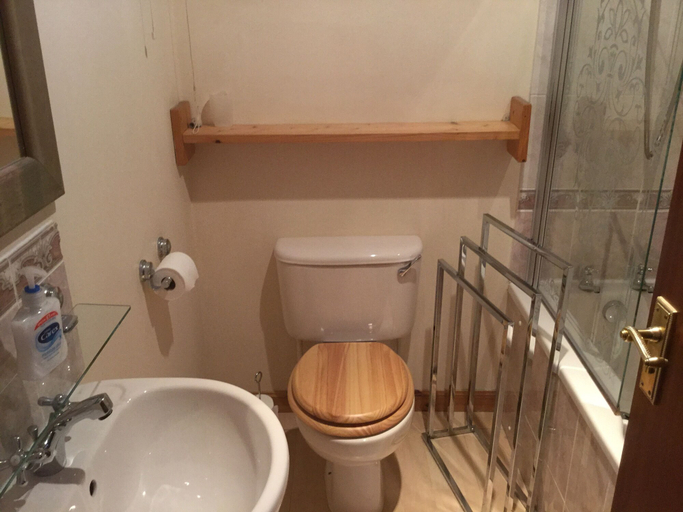 Bathroom 3, Inverness Apartments - Glen View, Highland
