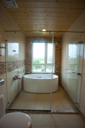 Bathroom 4, Cloudenjoy B&B, Hualien