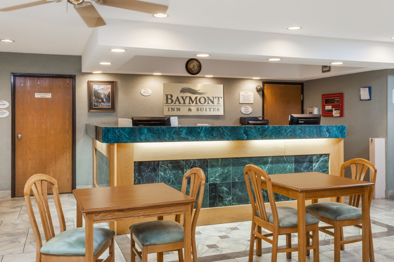 Food & Drinks 5, Baymont by Wyndham Tuscola, Douglas