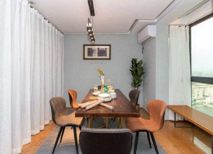 Ri Yue Xing Cheng Apartment 32, Ningbo