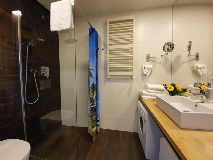 Bathroom 3, Apartamenty Baltin Spa - 365PAM, Koszalin