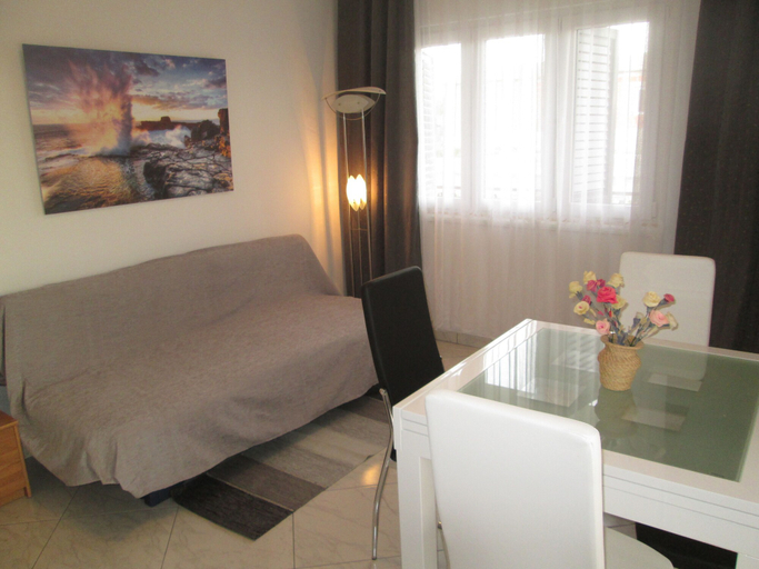 Bedroom 3, Villa Velin Apartments, Primošten