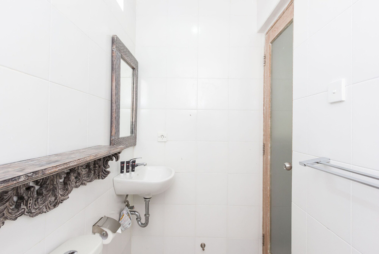 Bedroom 5, RedDoorz @ Sanur 2, Denpasar