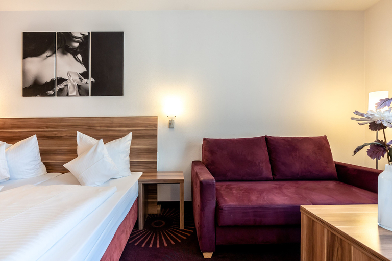 Bedroom 2, Altstadthotel Guesthouse die Galerie, Ingolstadt