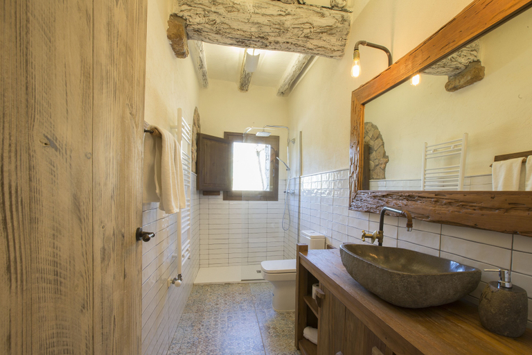 Bathroom 3, Mas del Sord 1335, Tarragona