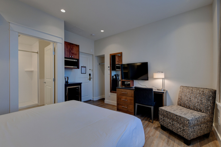 Bedroom 3, Strathcona Hotel, Capital