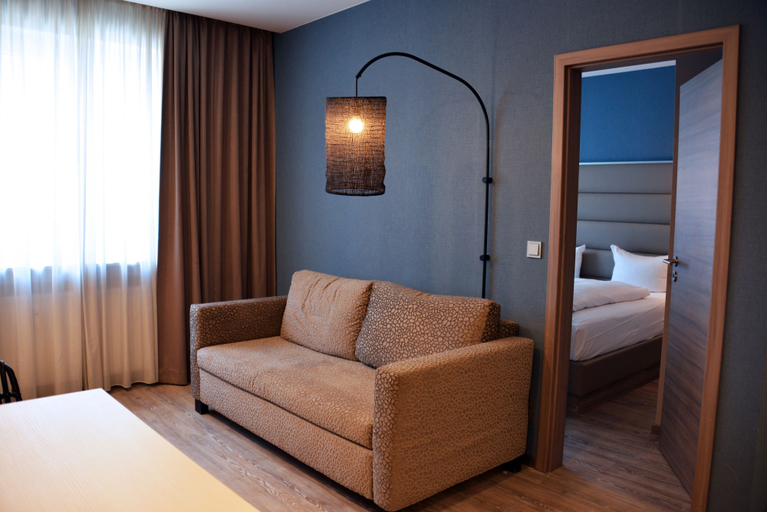 Bedroom 3, Hotel Belle Blue, München