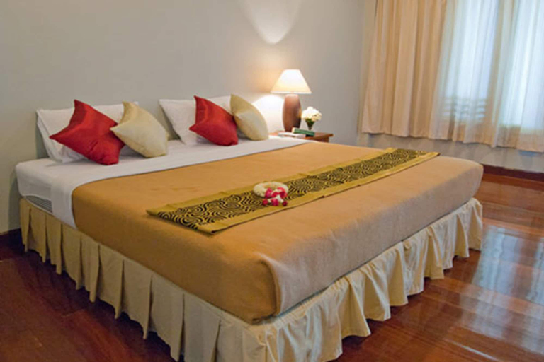 Bedroom 3, Baan Klang Aow Beach Resort, Bang Saphan