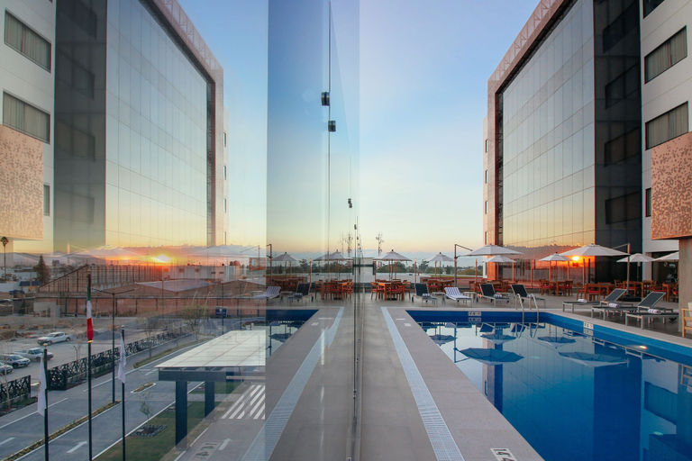 Sport & Beauty 2, Doubletree By Hilton Celaya, Celaya