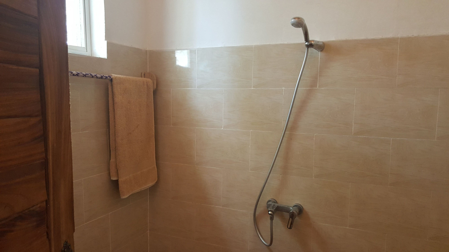 Bathroom 3, Baridi Villa, Kaskazini 'B'