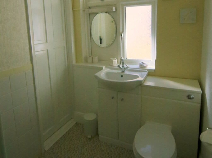 Bathroom 3, Trentham House, Torbay