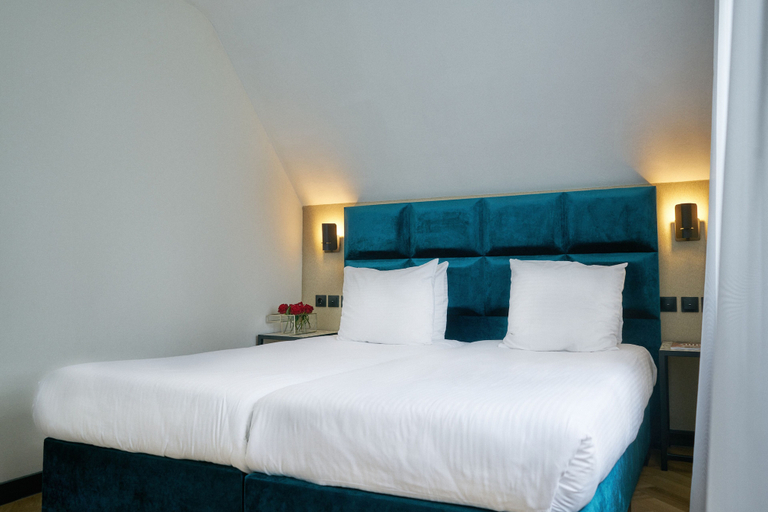 Bedroom 4, Alp de Veenen Hotel, Amstelveen