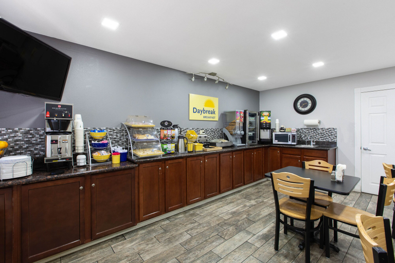 Food & Drinks 5, Days Inn by Wyndham Ukiah, Mendocino