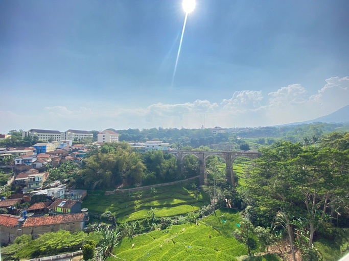 Others 3, Spacious Studio at Taman Melati Jatinangor Apartment near UNPAD, Sumedang